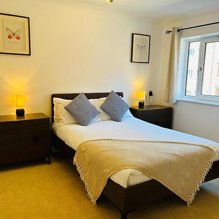 Modern Apartment Broad Gauge Way - Ideal For Work And Leisure Wolverhampton Eksteriør bilde